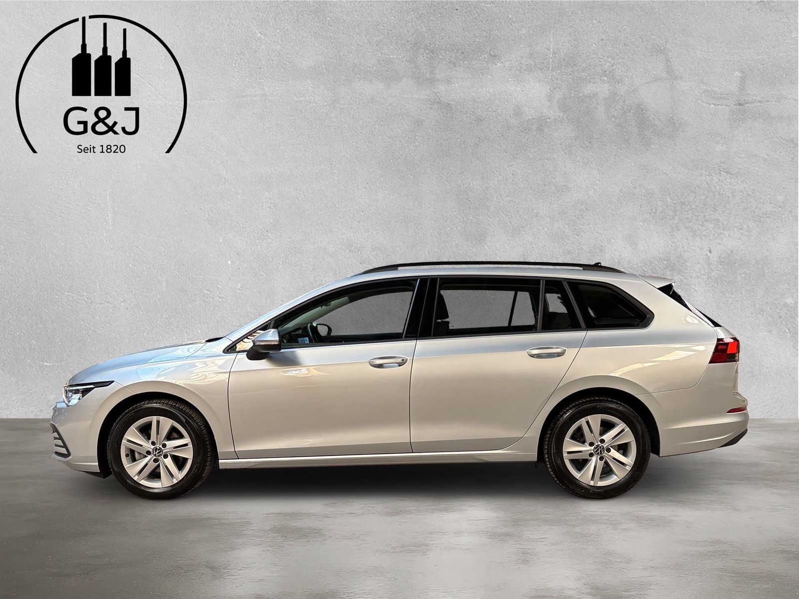 Fahrzeugabbildung Volkswagen Golf Variant 1.5 eTSI Life DSG AppConnect