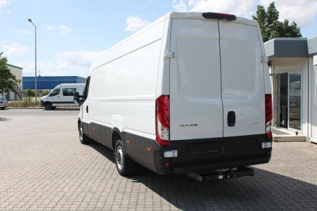 Fahrzeugabbildung Iveco Daily 35S16V Kastenwagen