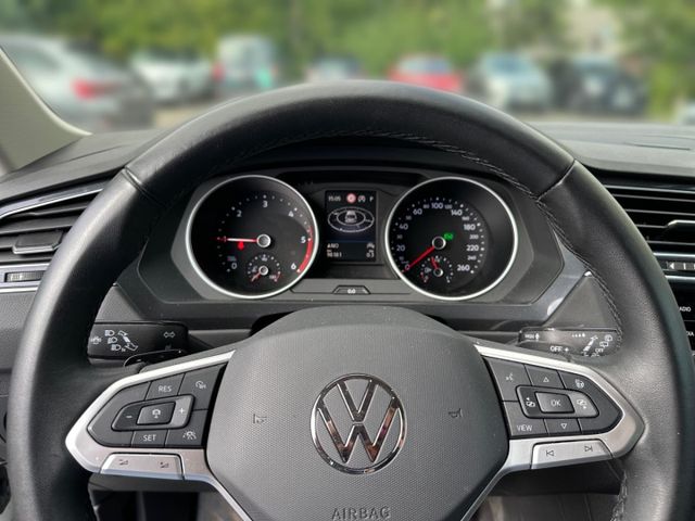 Tiguan Life 2.0 TDI DSG AHK Navi EasyOpen App