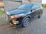 Hyundai TUCSON blue 1.6 GDI Premium 2WD Classic