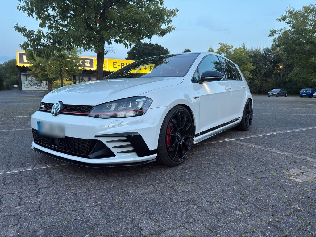 Image of Volkswagen Golf