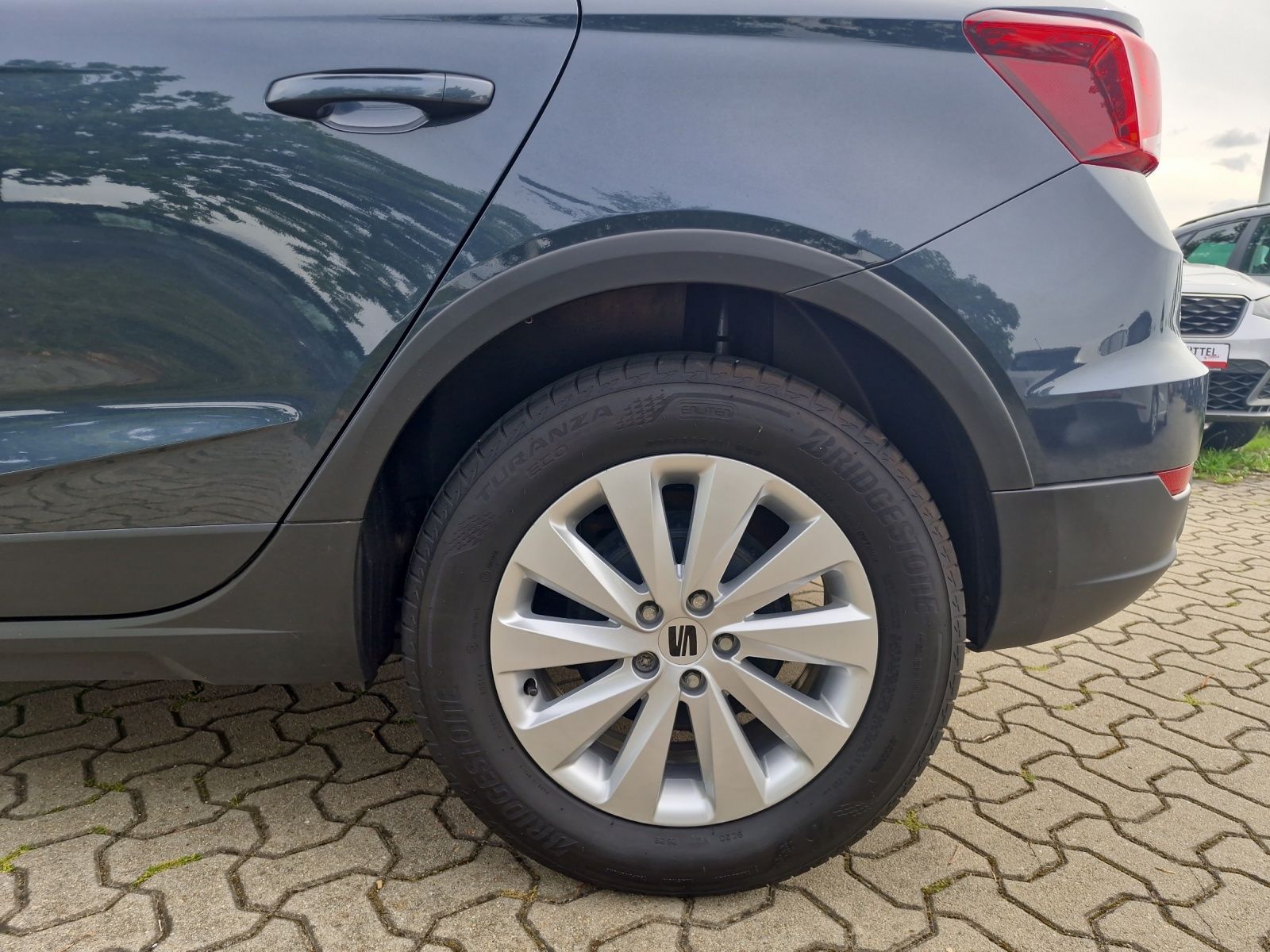 Fahrzeugabbildung SEAT Arona TSI Style LED Climatonic GRA PDC SH LM fer