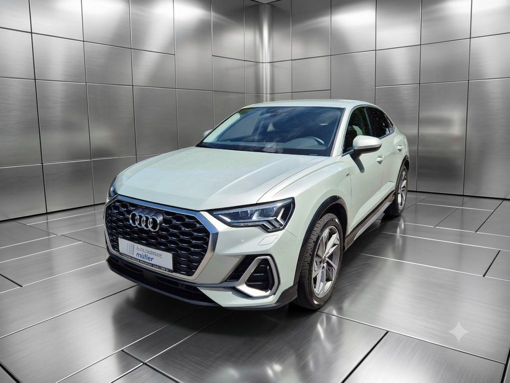 Image of Audi Q3