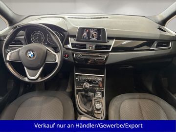 BMW 216 - 11