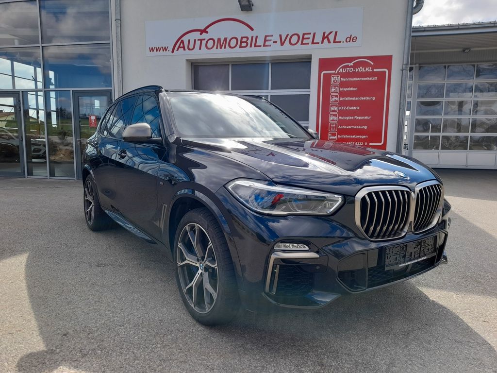 BMW X5 M50