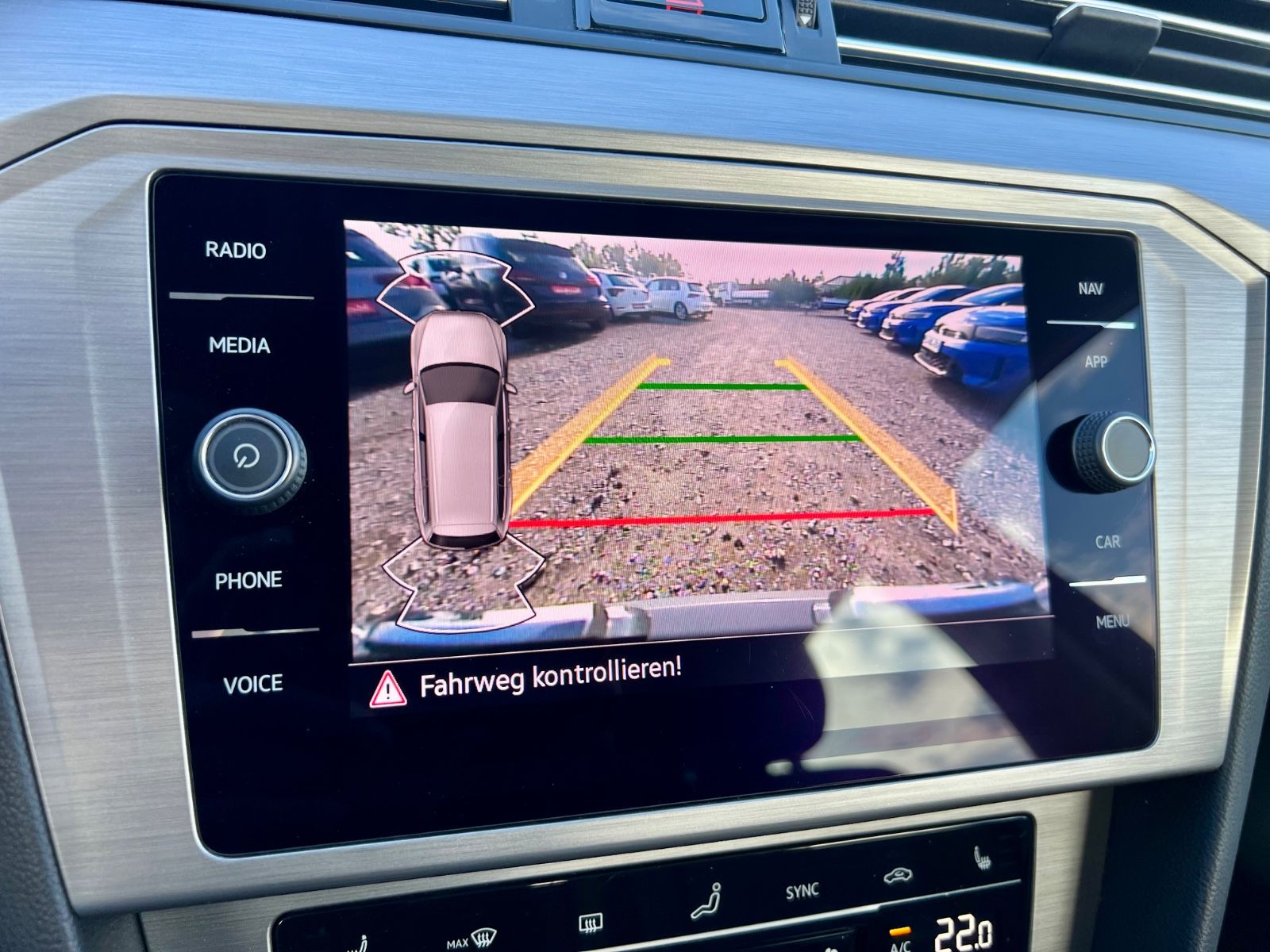 VW Passat Variant Conceptline AAC NAVI KAMERA SHZ