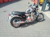 Triumph Thunderbird 900