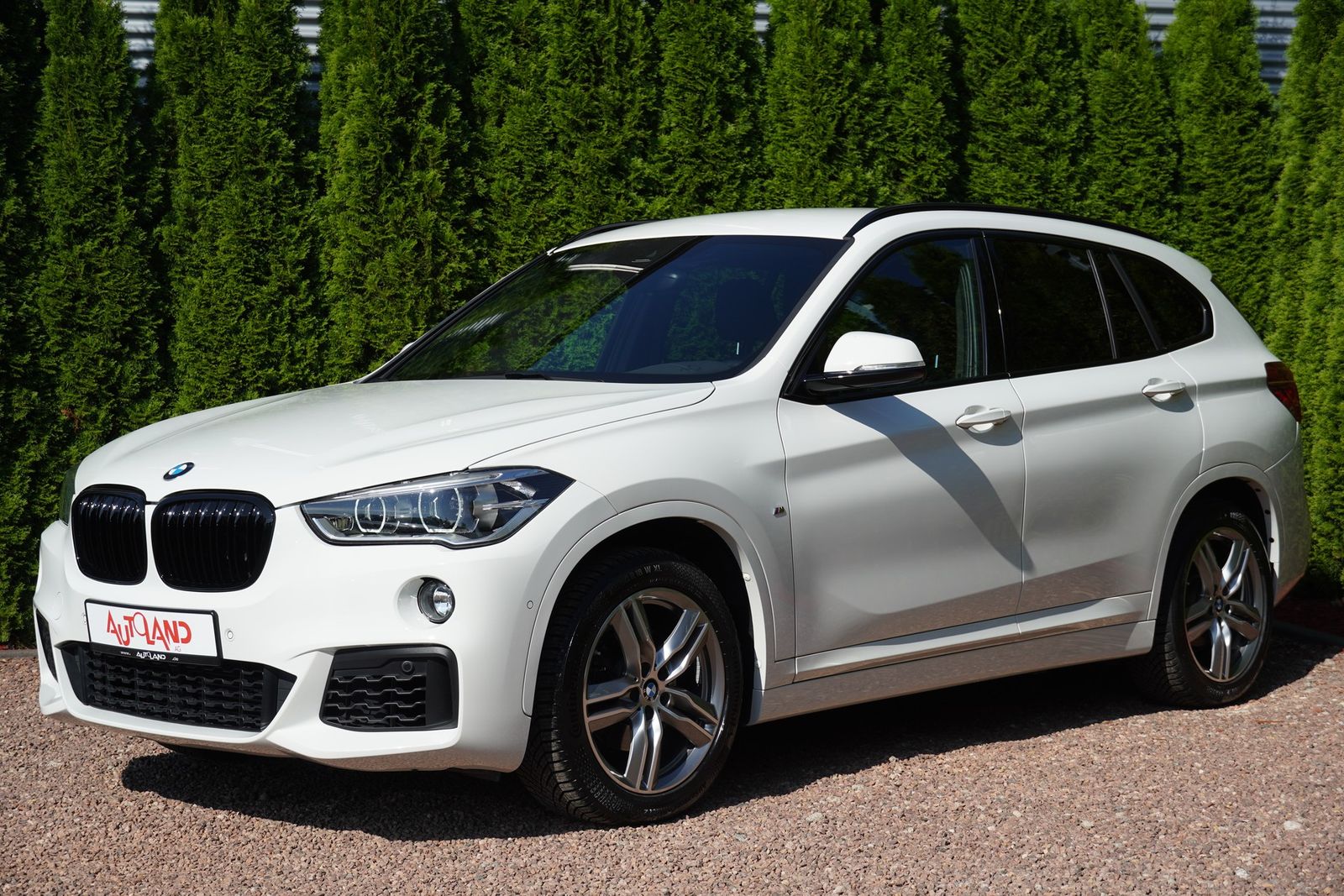 BMW X1 sDrive 18 i M Sport LED AHK Tempomat Kamera imagem 2