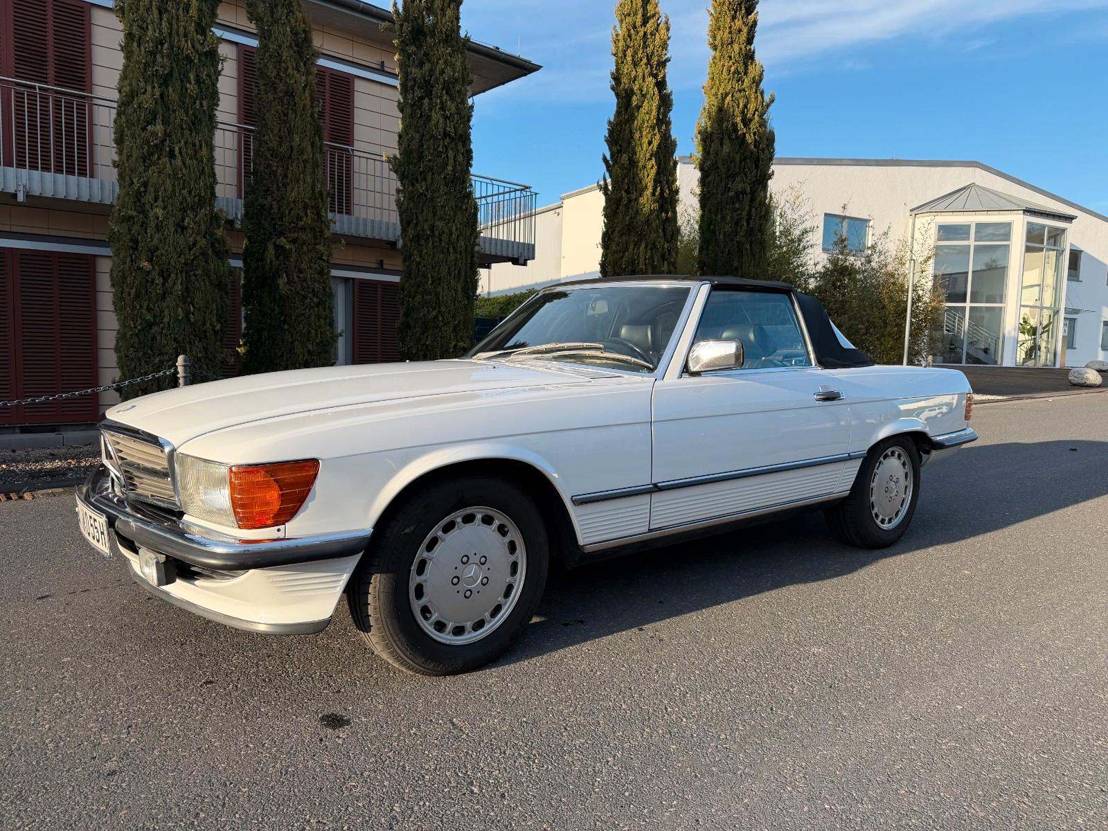 Mercedes-Benz SL 300