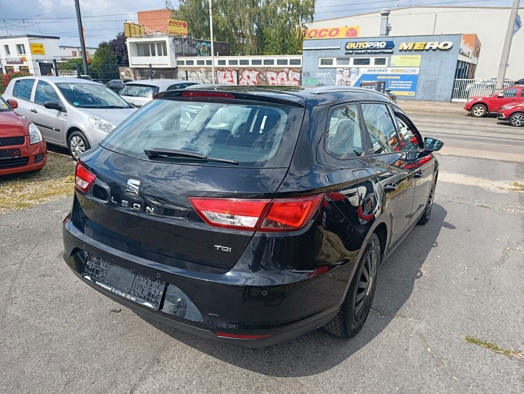 SEAT Leon ST Style*SITZH*PDC*KLIMA*TEMP*MFL*4EL FENST