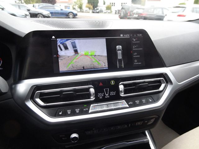 Fahrzeugabbildung BMW 320d M Sport/Virtual/AHK/HUD/Navi/Kamera/