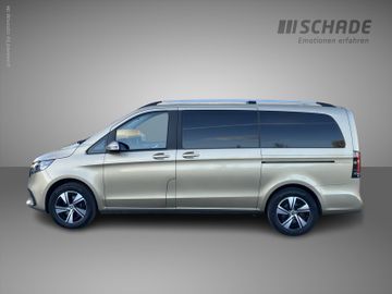 Mercedes V 220 - 3