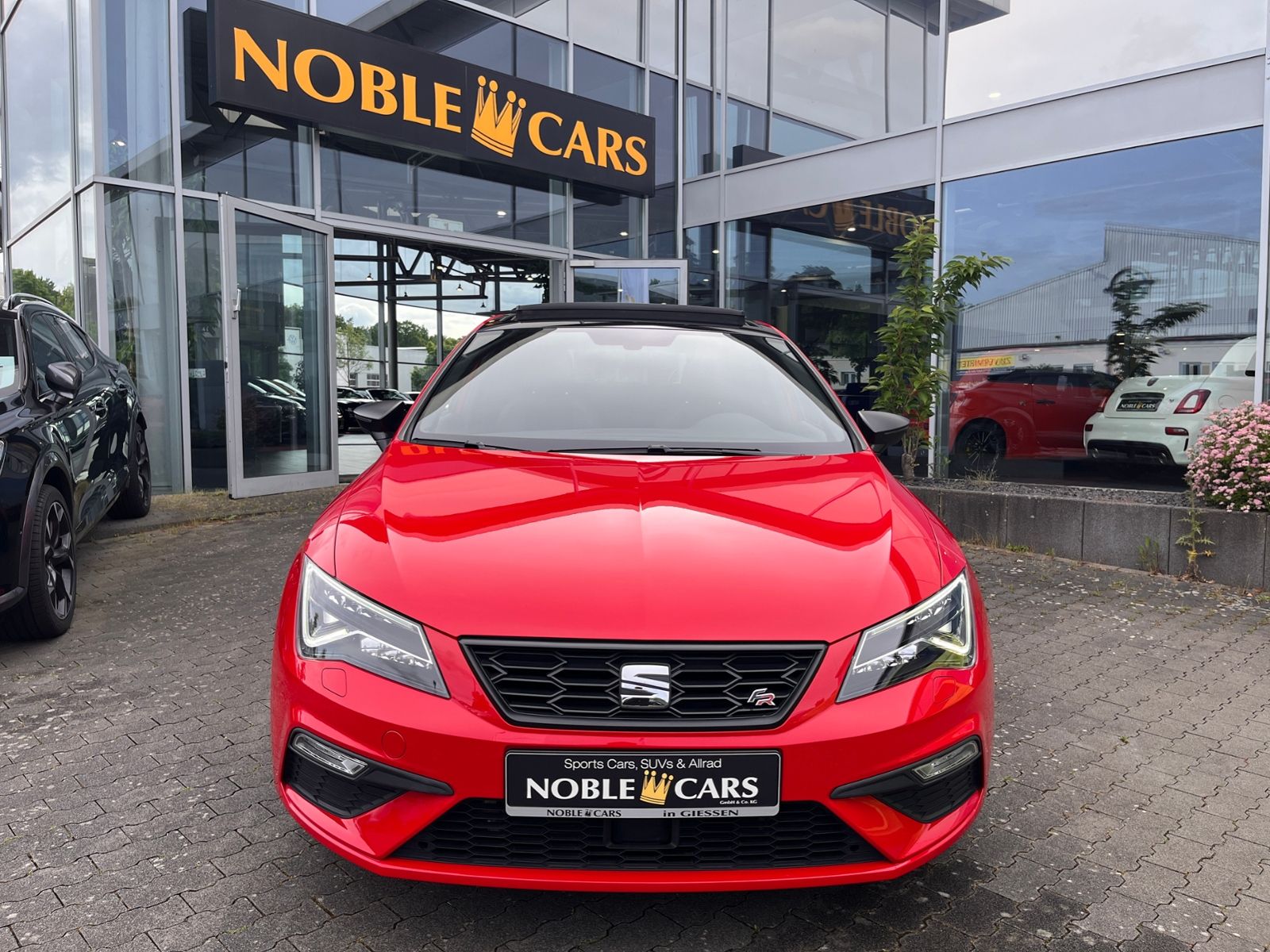 Fahrzeugabbildung SEAT Leon FR KLIMA LED NAVI ALU