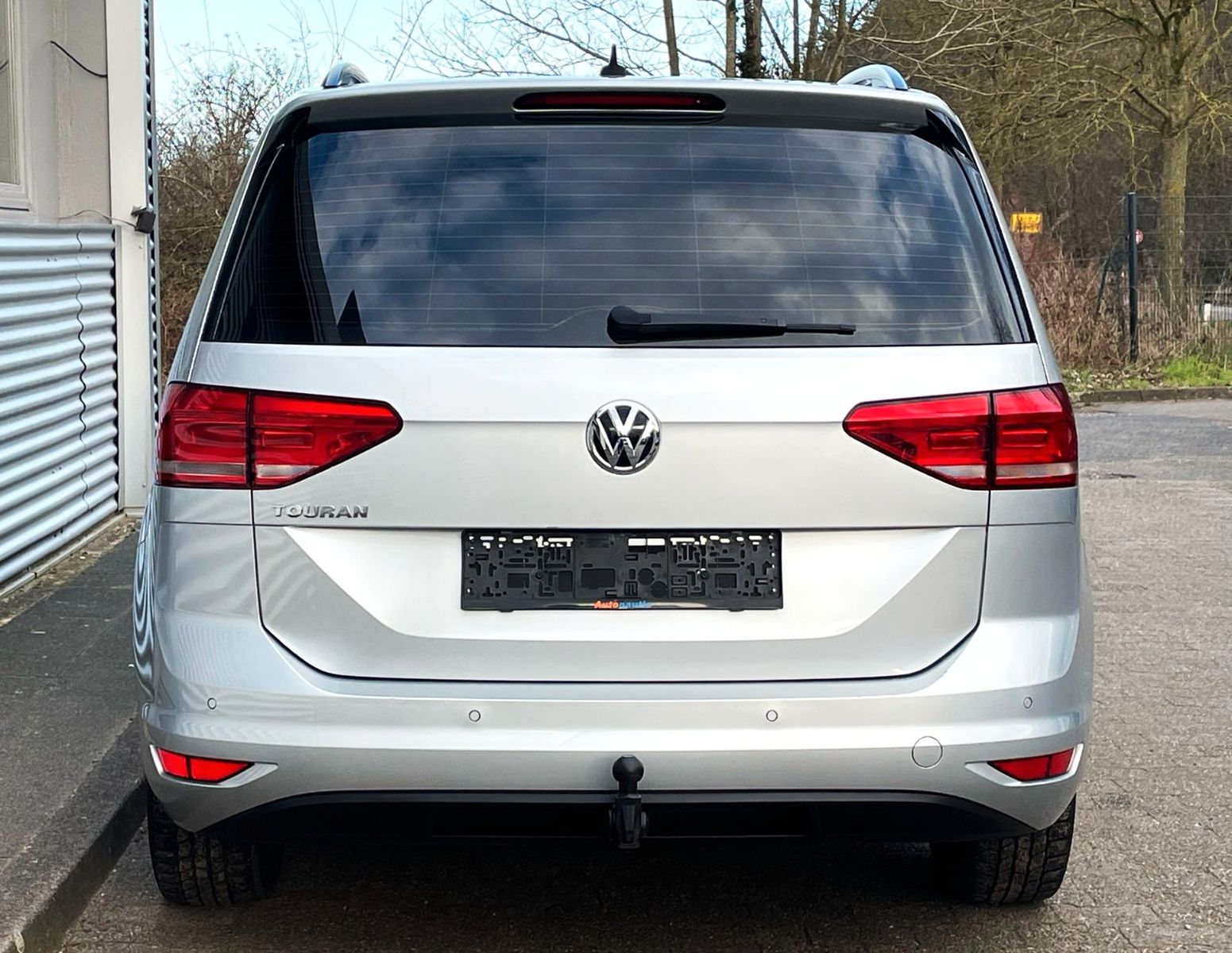 Fahrzeugabbildung Volkswagen Touran 1.5 TSI DSG  NAVI ACC 7-SITZE GANZJ. RFN.