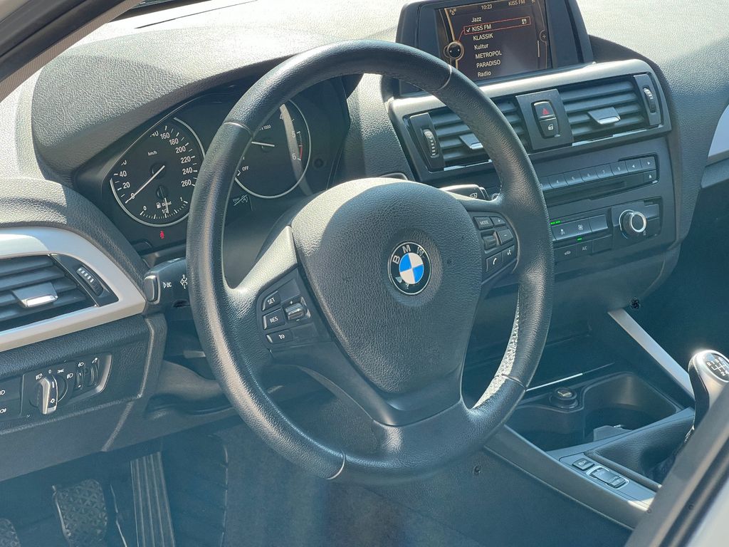 BMW 114 5-trg. 114d  8fach  ! SPARWUNDER !