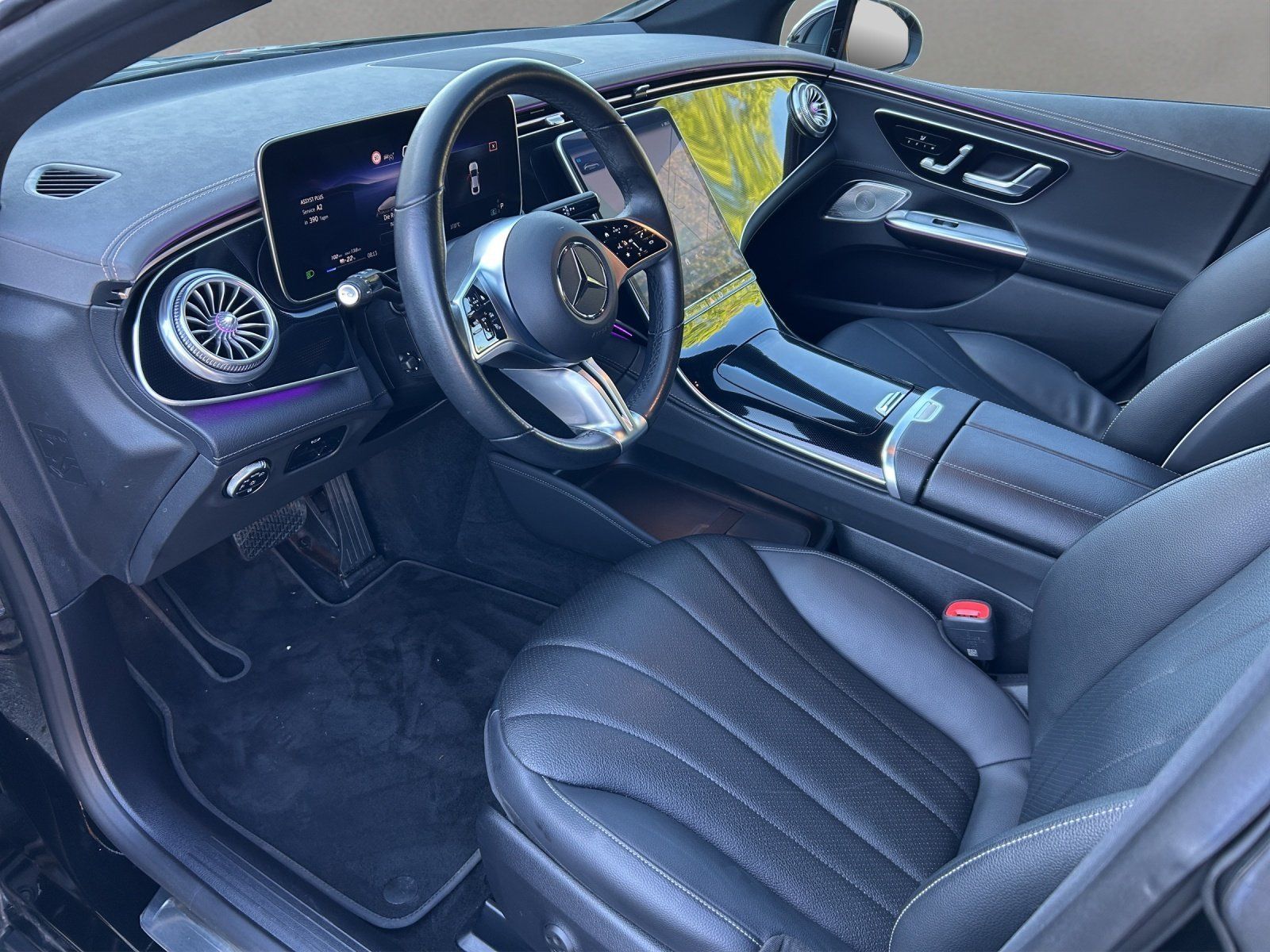 Fahrzeugabbildung Mercedes-Benz EQE 300 Advanc+ DISTRO Memo AIRMATIC Burme KeyGo