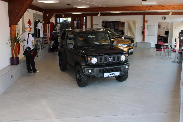 showroom-image-bottom