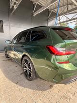 BMW M340i xDrive Touring Individual Verde Ermes - BMW: Kombi, E34