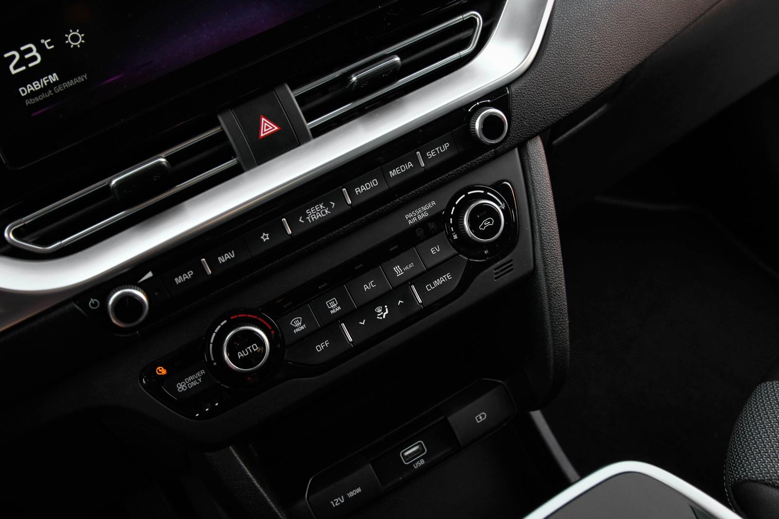 Kia e-Niro DynamicLine 64 kWh/SOH99,7%/Leder/15538ne