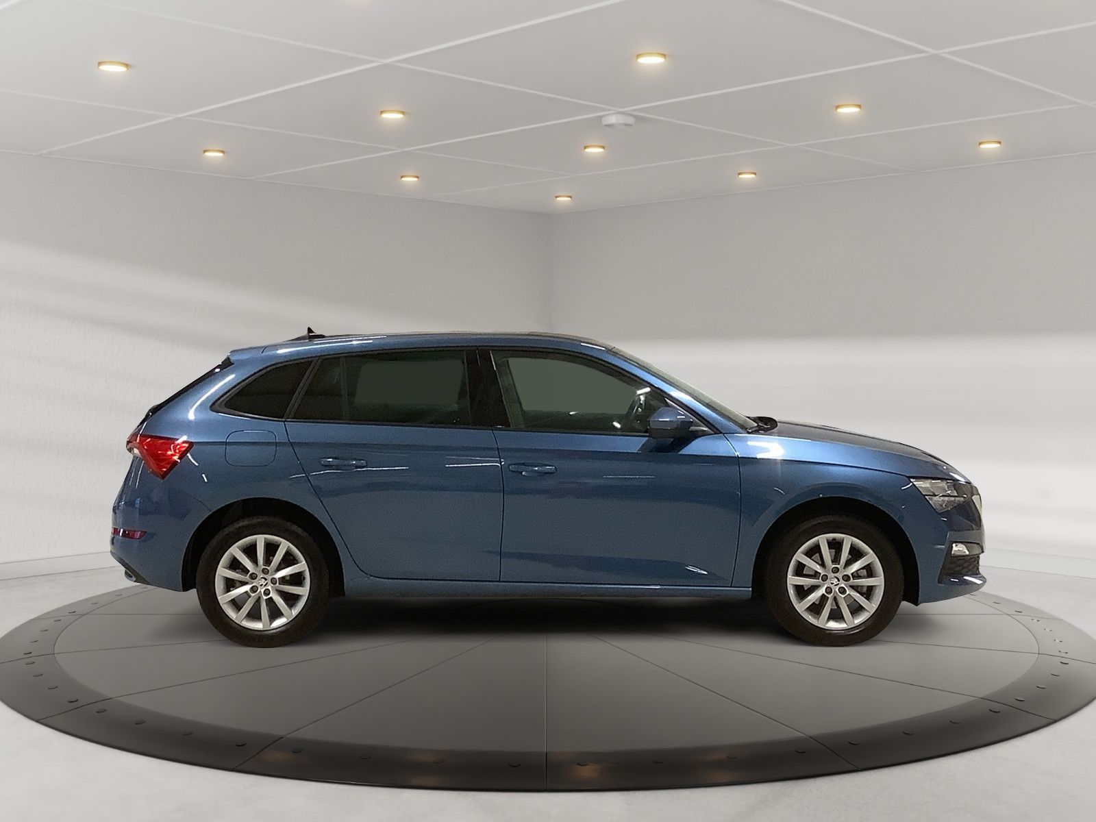 Scala Ambition 1.0 TSI / LED BLUETOOTH RÜCKFAHR