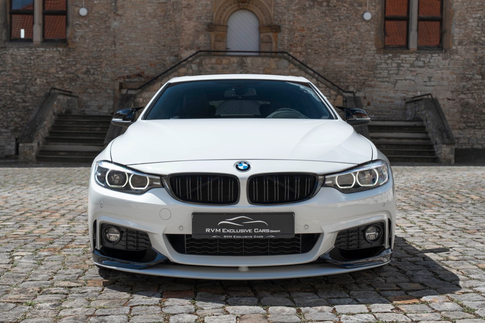 Fahrzeugabbildung BMW 440I GC M-PERFORMANCE HUD H&K LED KAM CARPLAY