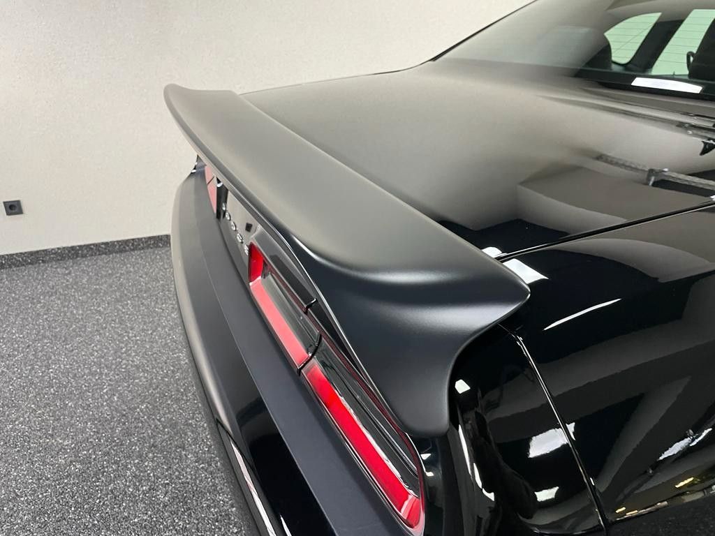 Fahrzeugabbildung Dodge CHALLENGER R/T WIDEBODY SCAT PACK -CARBONE