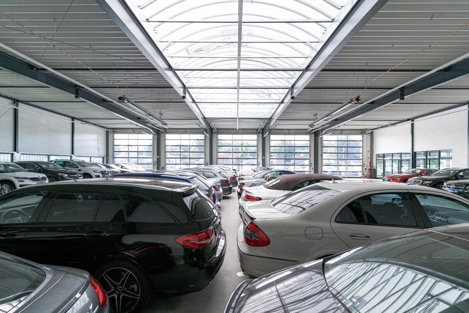 showroom-image-bottom