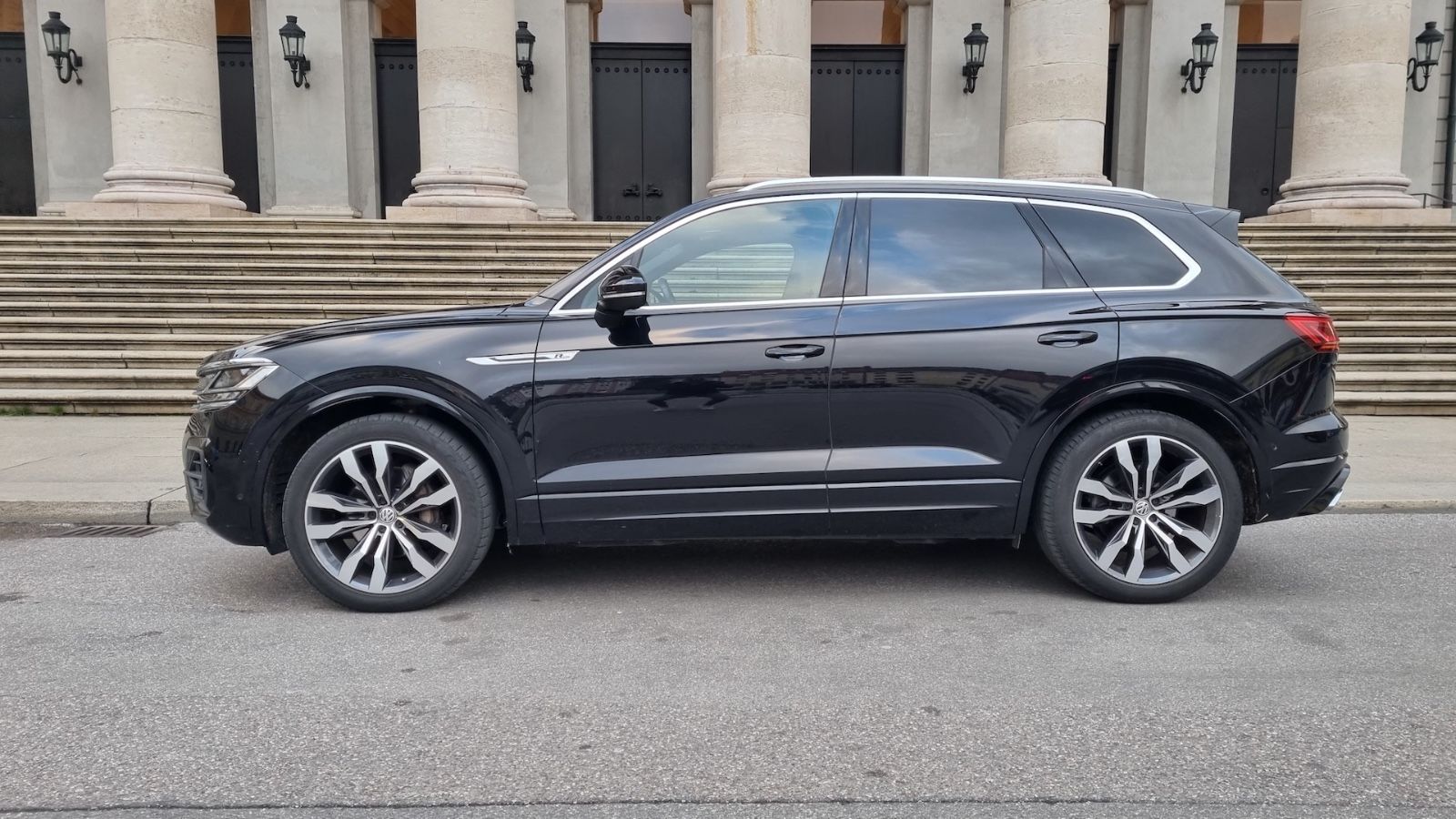 VW 3.0 TDI, R-Line, Pano, Luft, Matrix, HUD, AHK IQ