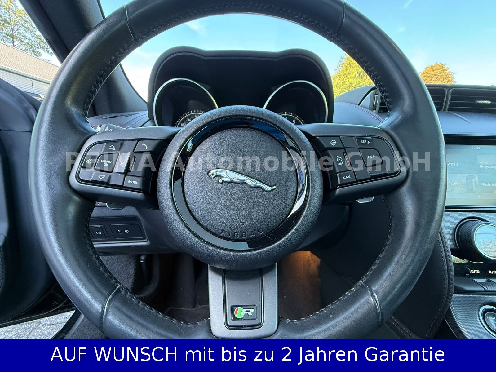 Fahrzeugabbildung Jaguar F-TYPE Coupe R  AWD, Pano, deutsche Auslieferung