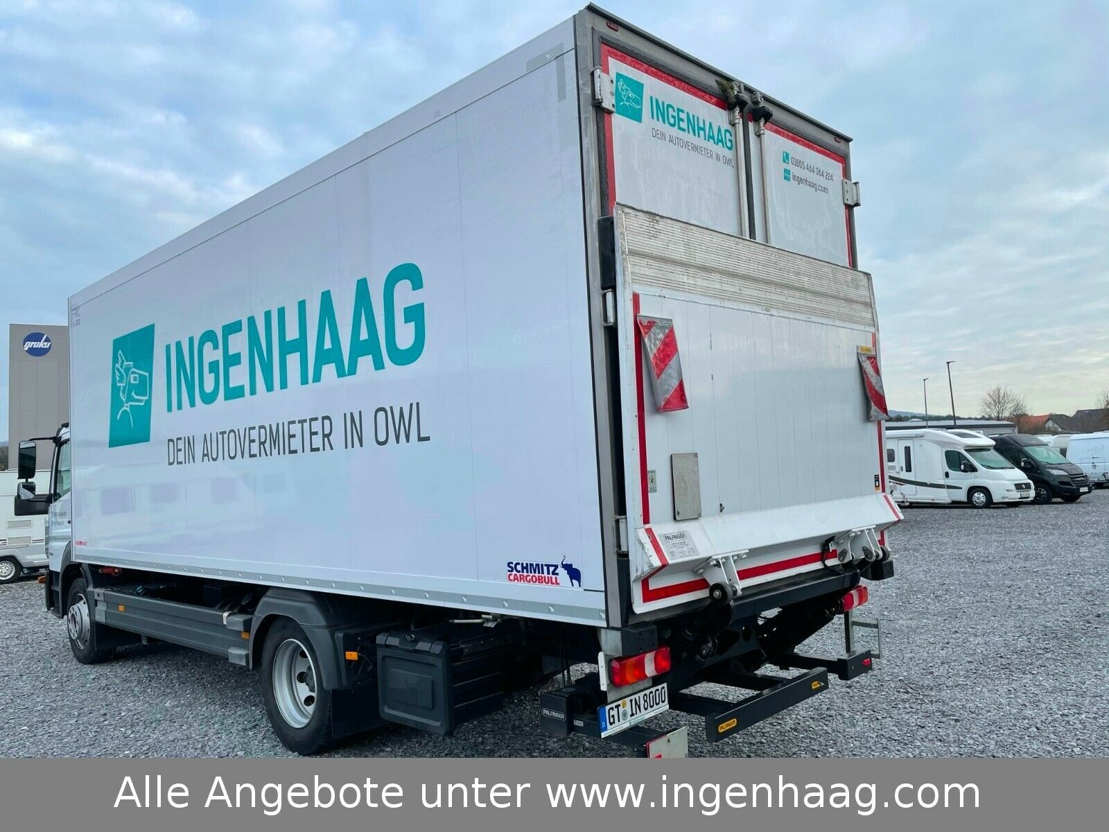 Fahrzeugabbildung Mercedes-Benz Atego 1524 L TK Carrier Schmitz Aufbau LBW/Aut.