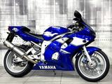 Yamaha YZF R6 - YAMAHA 1999 YZF R6
