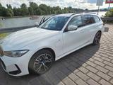 BMW 330e xDrive Touring Automatic -