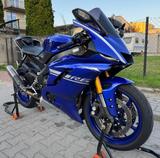 Yamaha R6 RJ27 Akrapovic  - YAMAHA BLAU R6