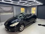 Peugeot 307 CC 2.0 Cabrio-Coupe JBL*LEDER*KLIMAAUTOMATIK - Peugeot 307 mit Benzin-Antrieb: Cabrio, 2.0