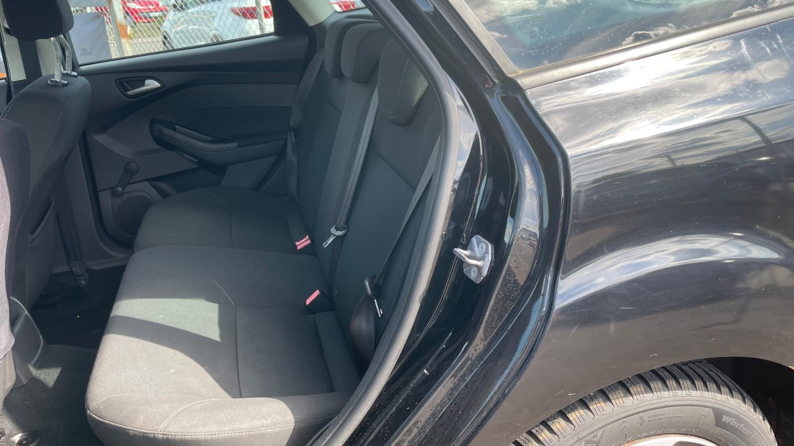 Ford Focus 2015 — photo 6