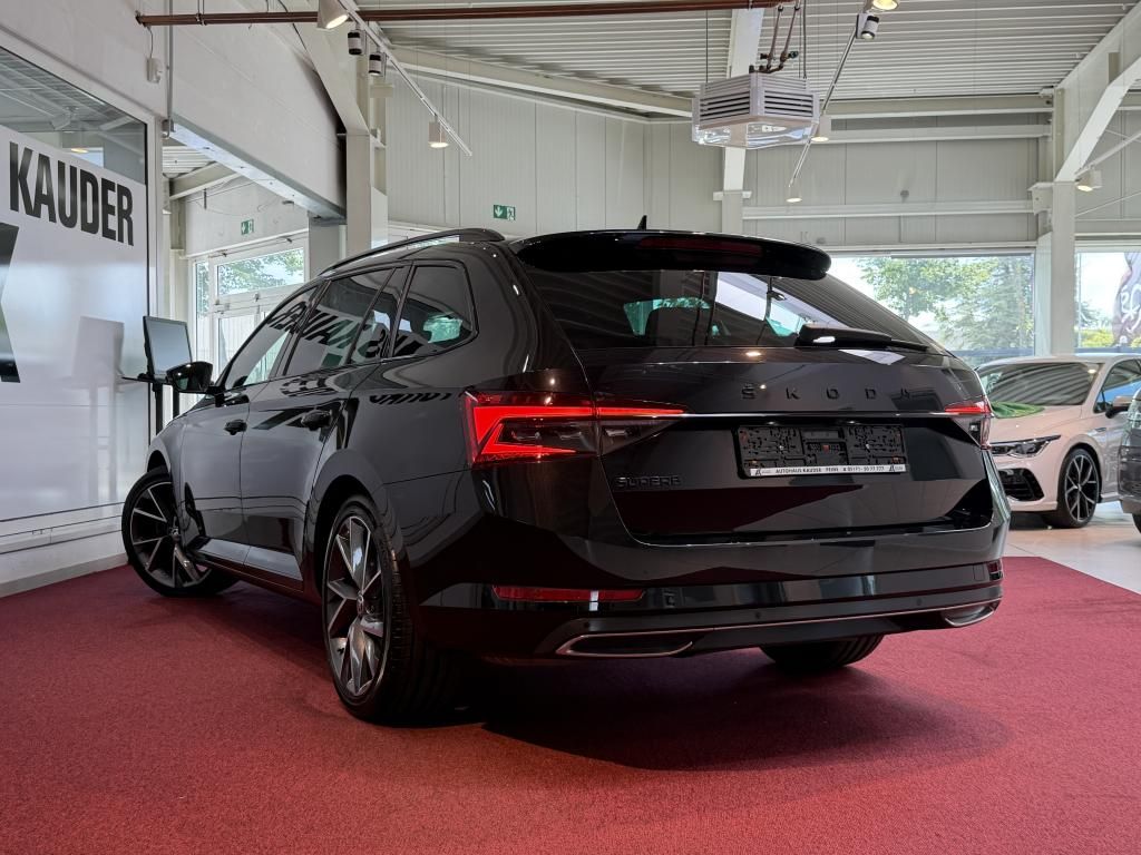 Skoda Superb Superb Combi 2.0 TDI DSG Sportline *LED* imagem 2