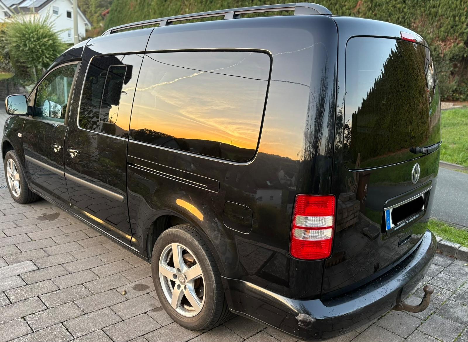 Volkswagen Caddy 2012 — photo 7