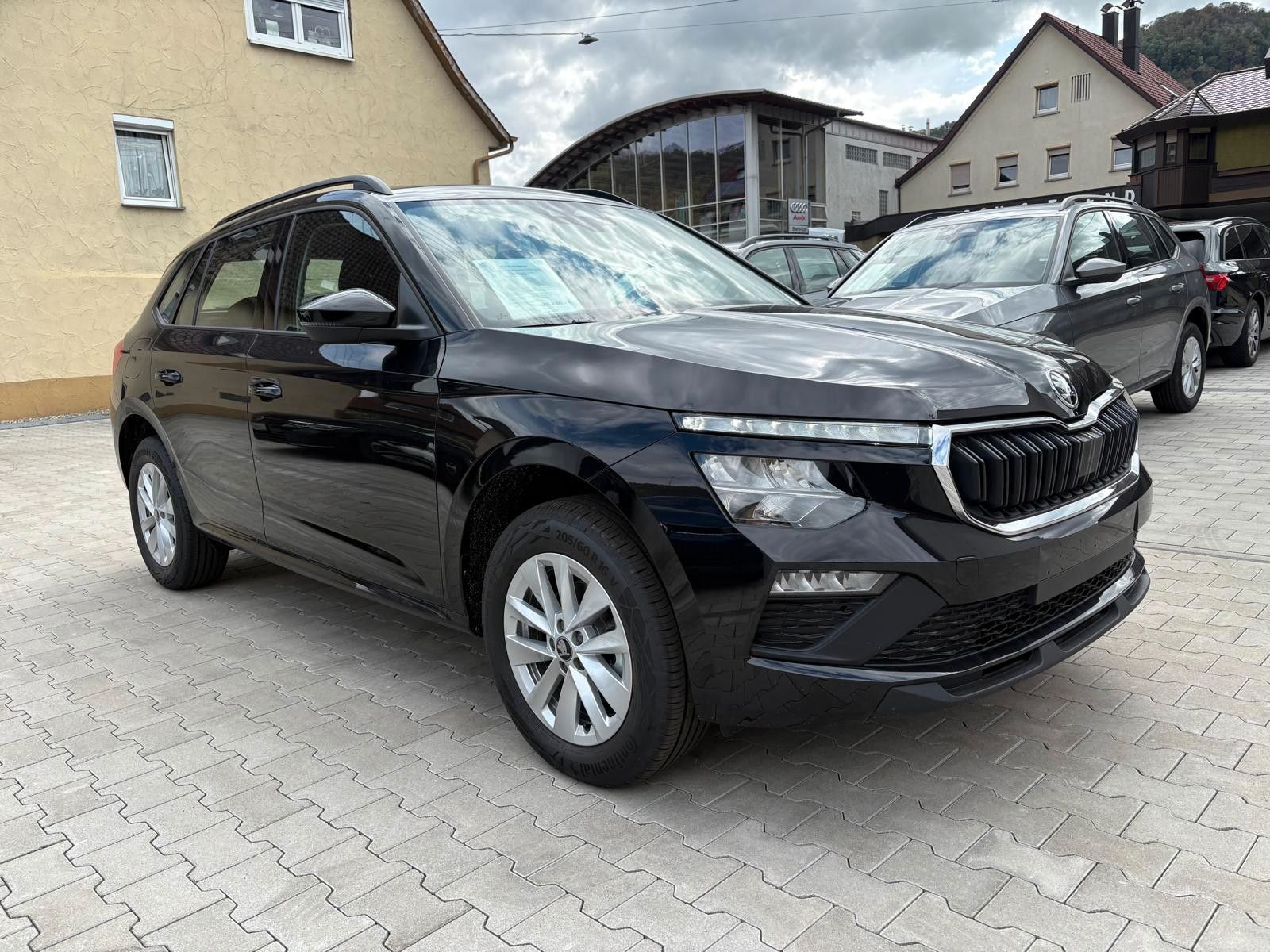 Skoda Kamiq 1.0 TSI DSG Essence AHK/PDC/SHZ imagem 2