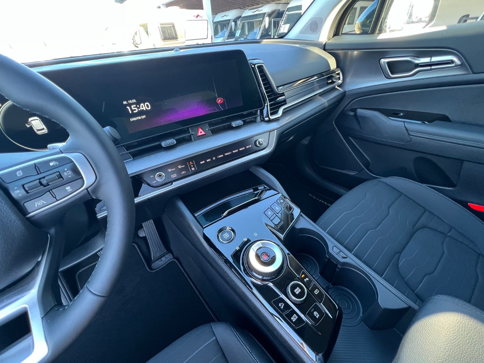Fahrzeugabbildung Kia SPORTAGE 1.6T 48V 2WD DCT ULTIMATE EDITION