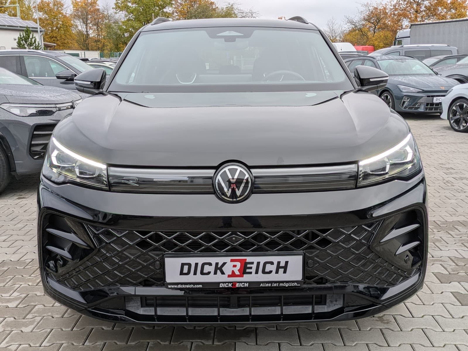 Fahrzeugabbildung Volkswagen Tiguan 2.0 TDI 4M R-Line PANO*H&K*AHK*MATRIX*20"