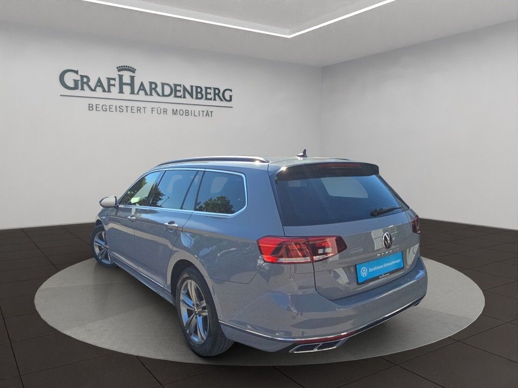 Volkswagen Passat Variant R-Line 2.0 TSI DSG AHK Navi foto 4