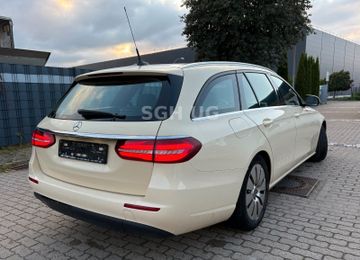 Mercedes E 200 - 12