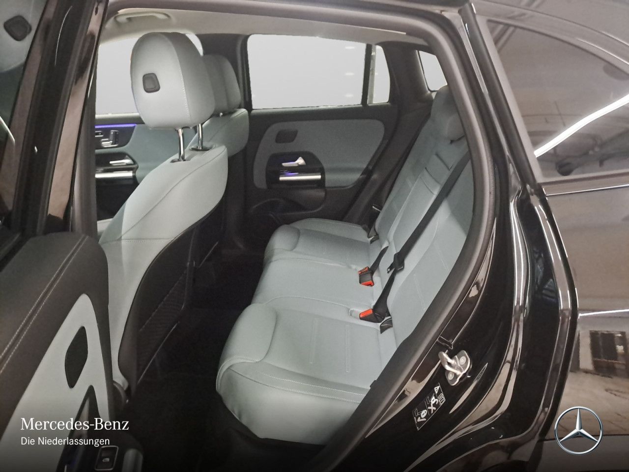 Mercedes-Benz GLA 200 Progressive Adv.+ Night/DISTR/Thermotr/ foto 12