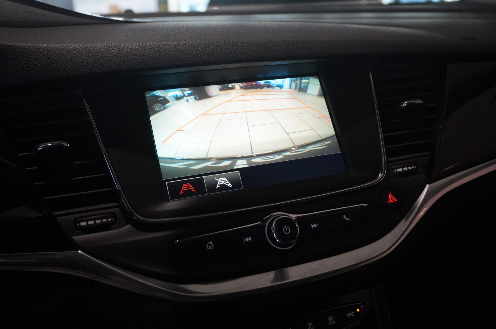 Fahrzeugabbildung Opel Astra K Lim. 1.4T INNOV. NAVI/LED/KAMERA/TEMP.