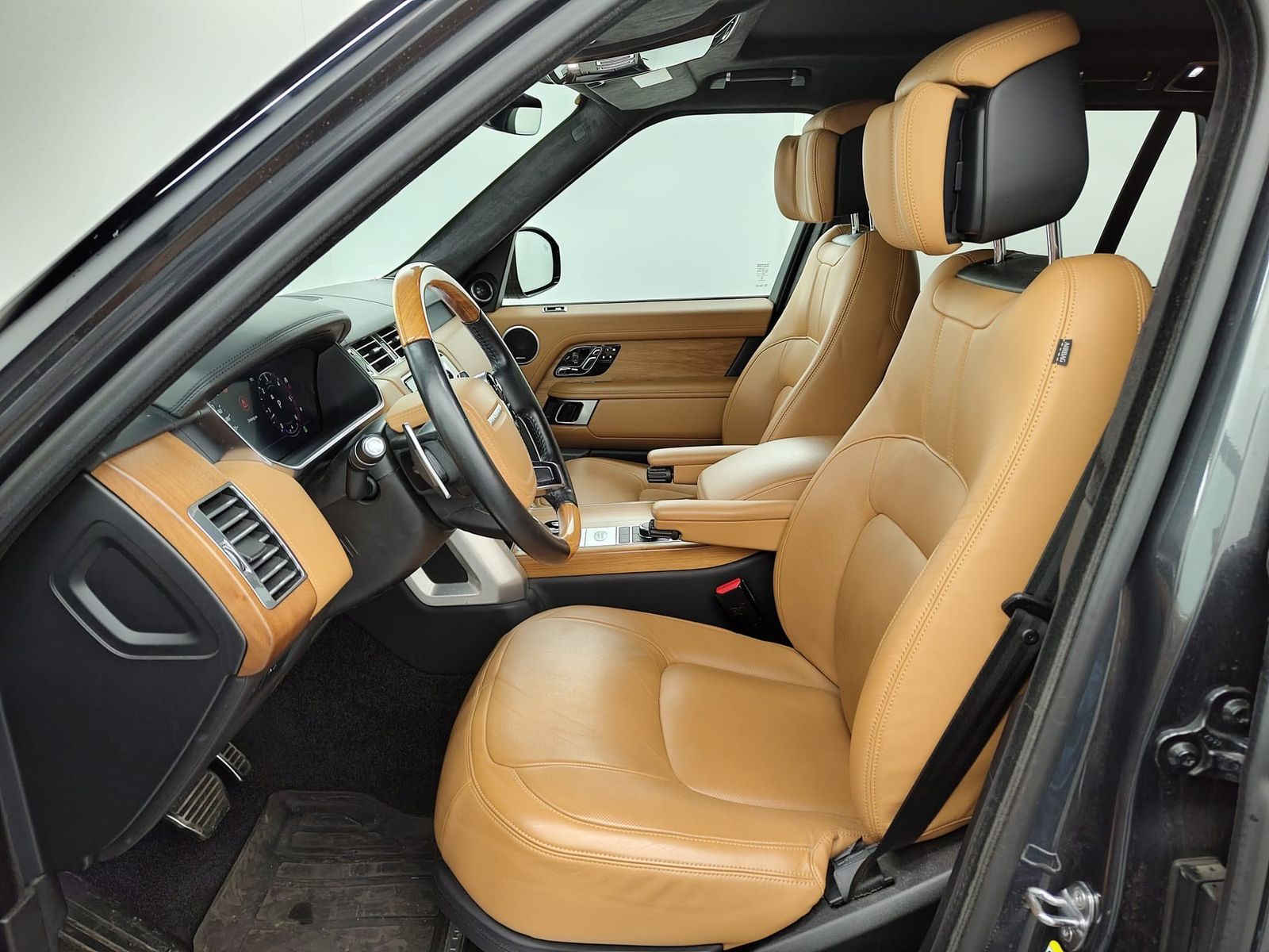 LAND ROVER Range Rover  4.4 SDV8 Autobiography Pano LED – Bild 8