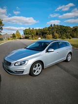 Volvo V60 D4 - Volvo V60: Limousine