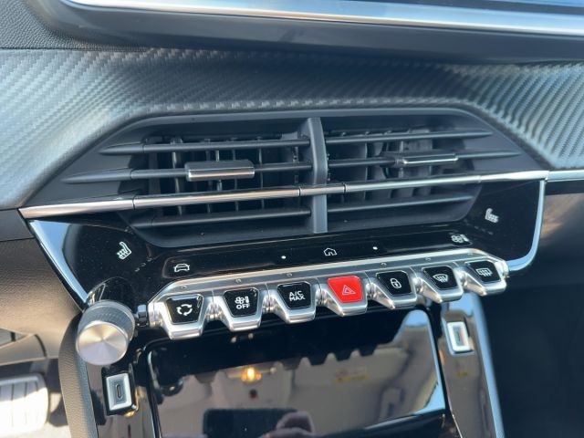 Foto Nummer 16: PEUGEOT 208