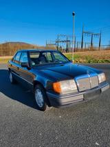 Mercedes-Benz Mercedes Benz W124 260E - Mercedes-Benz E 260 aus 1991