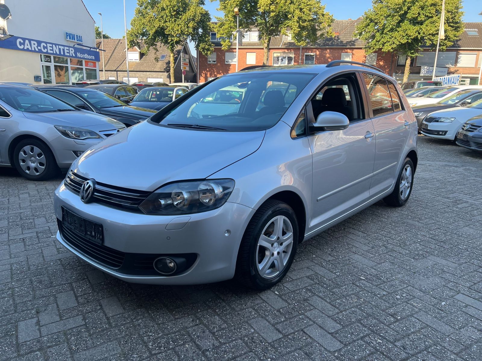 Volkswagen Golf Plus - 1