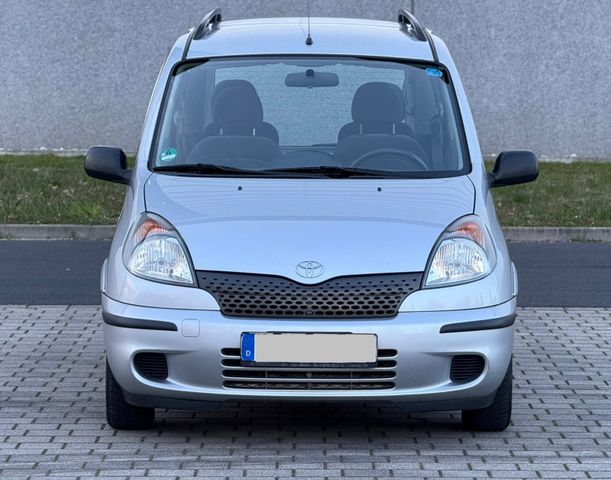 Toyota Yaris Verso